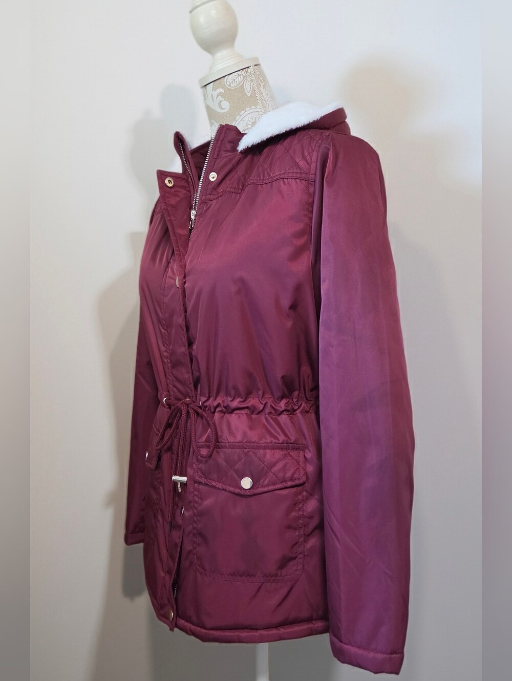 Vine & Valley Burgundy Sheen Poly Twill Anorak Jacket Size M